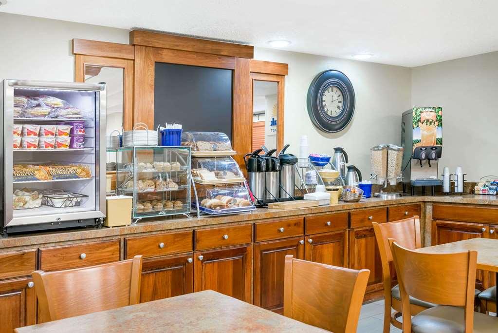 Comfort Inn & Suites Milford Εξωτερικό φωτογραφία