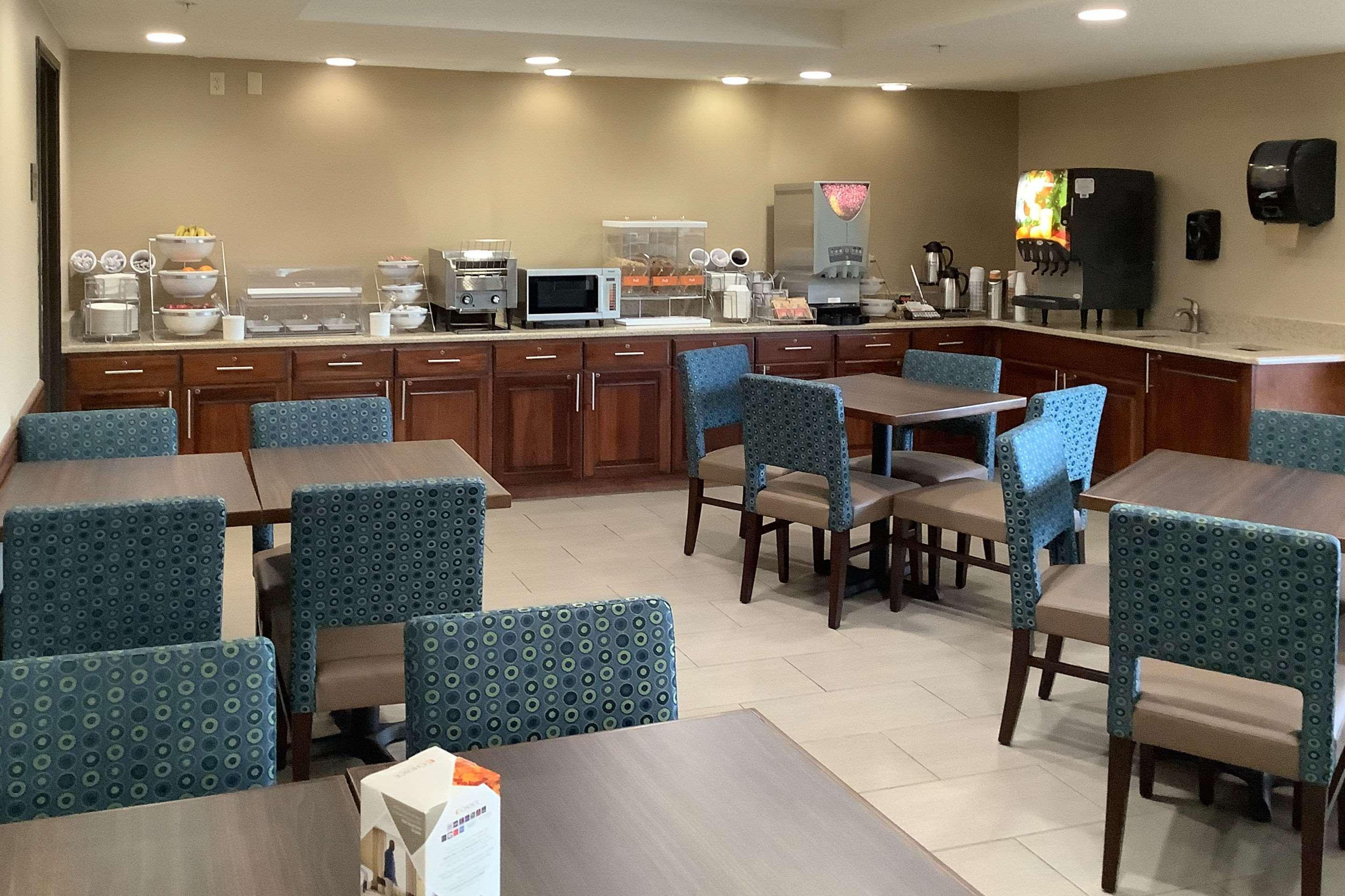 Comfort Inn & Suites Milford Εξωτερικό φωτογραφία